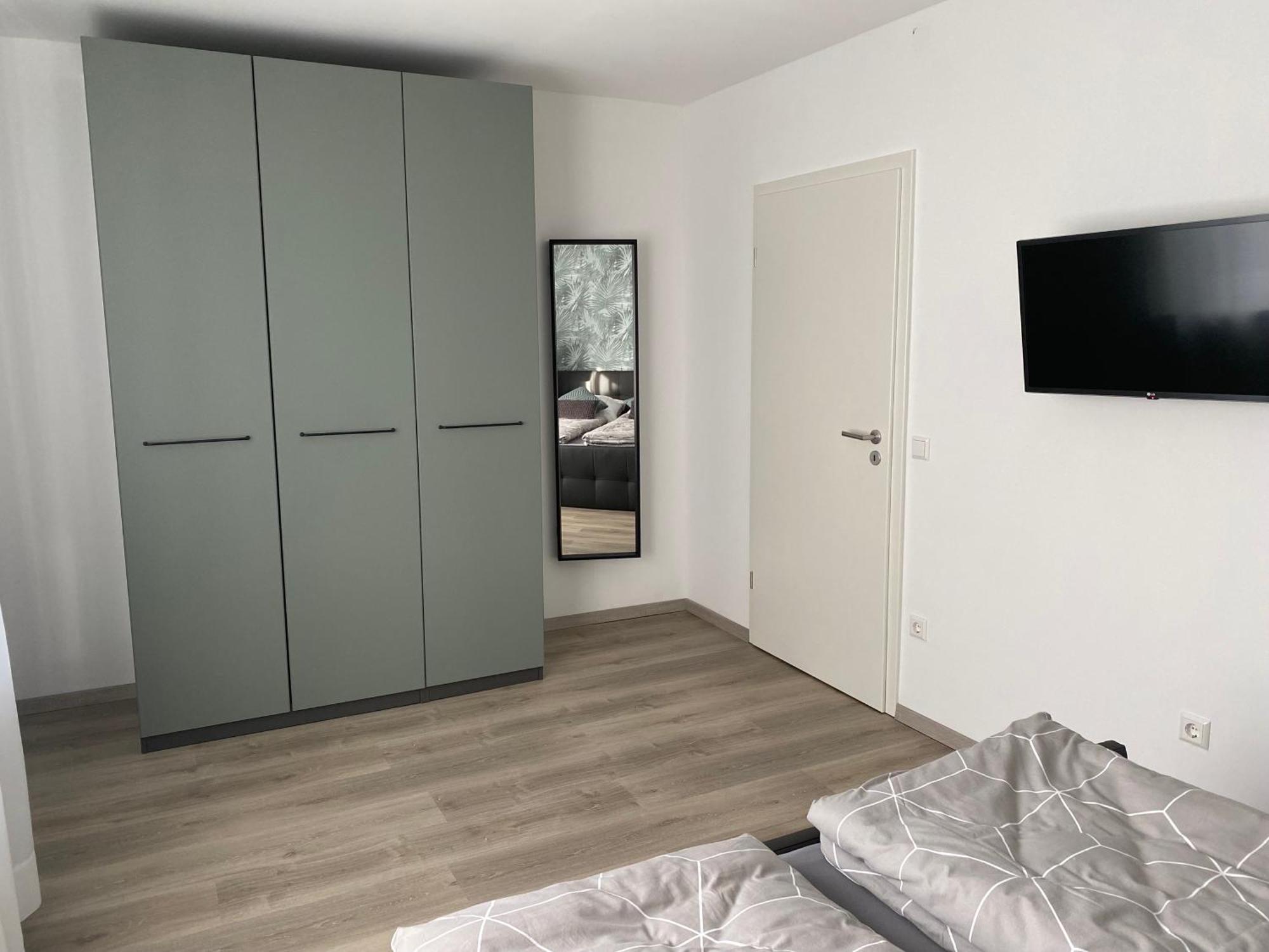 Ferienwohnung Am Kienbusch - Suedliche Weinstrasse - Erdgeschoss Annweiler am Trifels Exterior foto