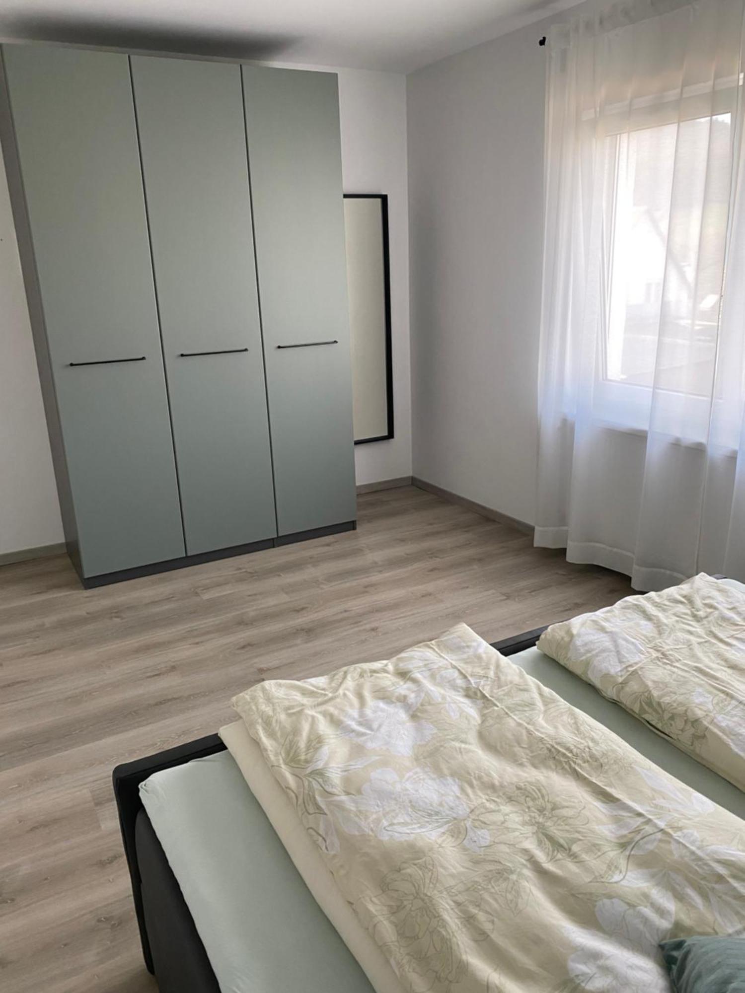 Ferienwohnung Am Kienbusch - Suedliche Weinstrasse - Erdgeschoss Annweiler am Trifels Exterior foto